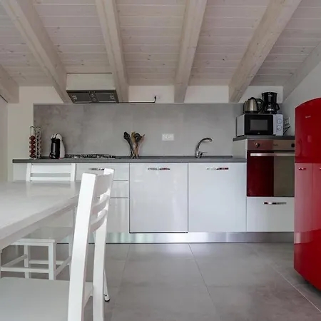 Vakantiehuis Oleandra Rossa *